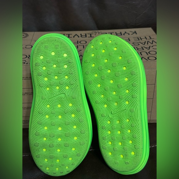 Nike Reactx Rejuven8 Green Strike Sz: 5M/6.5W - Picture 5 of 6